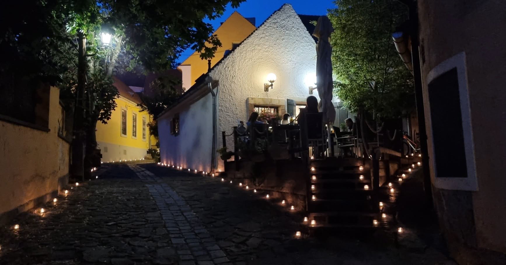 Közösségi este a Dorotheában